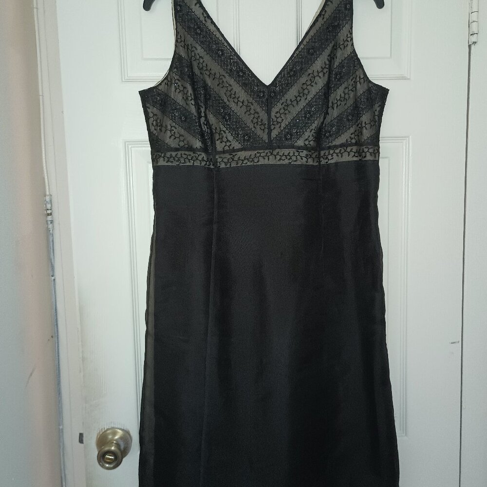 Ann Taylor Embroidered Beaded Silk Dress Size 12 - Picture 1 of 3